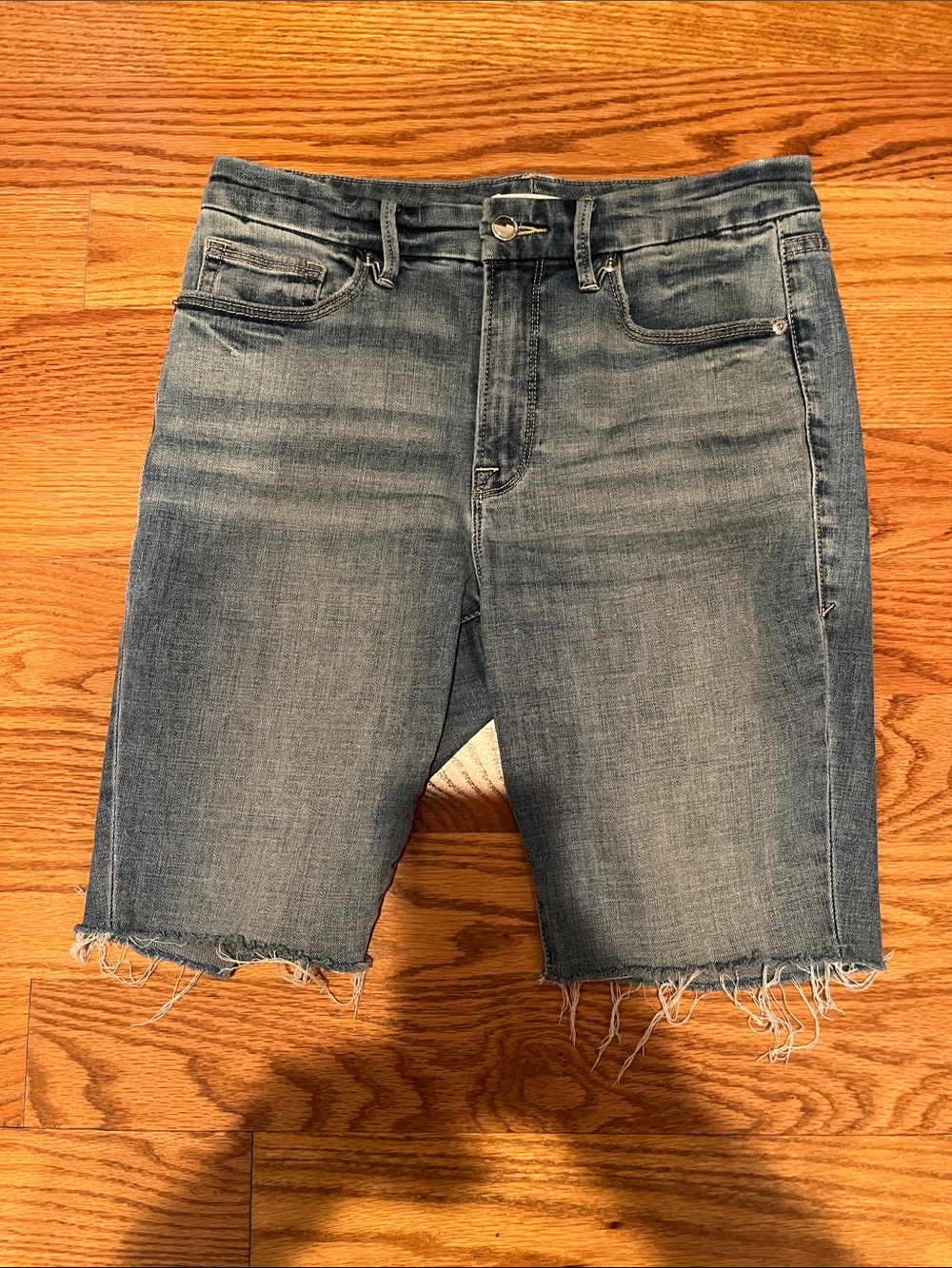 Good American Distressed Good Legs Bermuda shorts